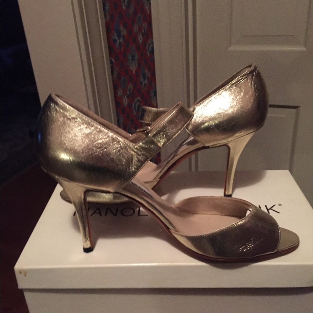 Manolo Blahnik gold leather open toe w/strap